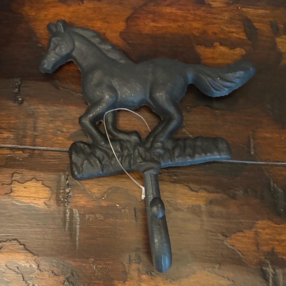 Metal Horse Wall Hook Hanger- Black